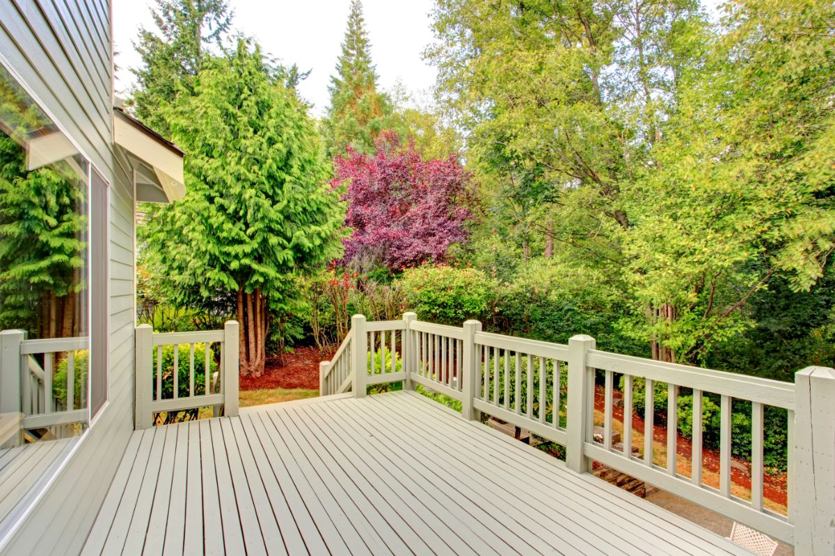 beautiful deck design service in knoxville tn